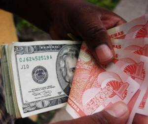 El presupuesto vigente de la administración pública es de 233,232.8 millones de lempiras, superior en 4.544.7 millones a lo aprobado inicialmente, que fue de 228,688.1 millones de lempiras.