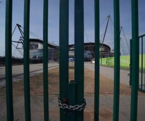 Los clubes acordaron el jueves los protocolos del día de partido, que establecen dividir a los estadios en tres zonas: rojo, amarillo y verde. AP.