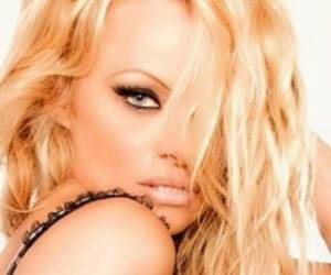 Pamela Anderson se casó en enero del 2020, pero se divorcio días después. Foto: Instagram