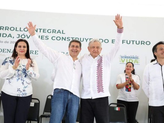 Andres Manuel López Obrador, presidente de México y Juan Orlando Hernández, presidente de Honduras, firmaron el acuerdo hace dos semanas.