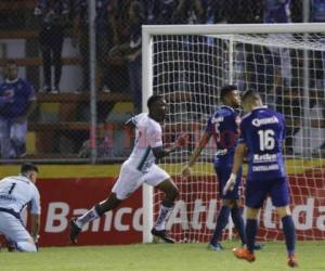 El Platense y el Motagua empatan 3-3 en el Excélsior.