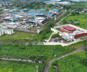 Vista aérea del penal de máxima seguridad en Guayaquil.