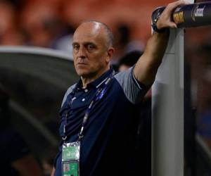 A través de un comunicado, la Fenafuth confirmó que el entrenador de la H, Fabián Coito, ha dado positivo por covid-19 en las horas previas al duelo contra Qatar. Foto: AFP