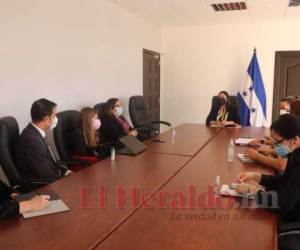 Autoridades hondureñas se reunieron con personeros de UNODC. Foto: EL HERALDO.