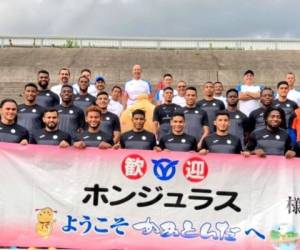 Sorprendente fue el recibimiento que le dieron a la sub-23 de Honduras en un pueblo de Japón. Foto: Selección Nacional de Honduras/ Twitter