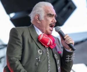 Vicente Fernández ingresó al hospital a inicios de agosto tras caerse en su habitación.