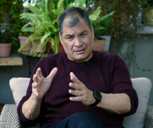 Correa fue vinculado al caso Sobornos por 6,000 dólares que ingresaron a su cuenta bancaria y que alega que eran de un préstamo de un fondo de su partido.