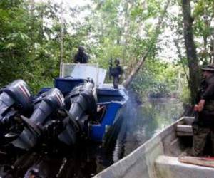 En Honduras se han detectado e incautado submarinos, tampoco se descarta el paso de semisumergibles y lanchas rápidas.