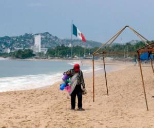 Lorena ha provocado intensas precipitaciones, fuertes vientos y oleaje en México. Foto: AFP.