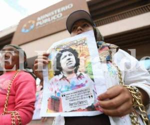 Sectores de la sociedad hondureña así como de la comunidad internacional han demandado el pronto esclarecimiento del asesinato de la defensora, Berta Cáceres, foto: El Heraldo.