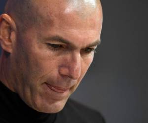 Zidane asegura que el Real Madrid se juega gran parte de la eliminatoria en el primer duelo ante el PSG. (AFP)