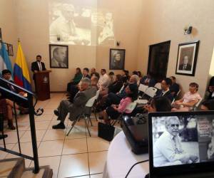 El auditorio de la Academia Hondureña de la Lengua (AHL) acogió a expertos, autoridades e invitados especiales este miércoles 17 de abril.