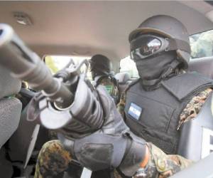 Vallecillo Castellón y otros uniformados detuvieron a una persona identificada como “cabecilla” de los disturbios y le infligieron acciones que afectaron su dignidad física, psíquica y moral, violando sus derechos fundamentales.