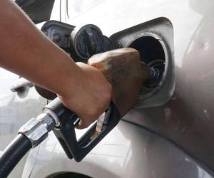 La gasolina superior y el GLP vehicular reportan un leve aumento, a partir del lunes 24 de abril.