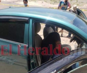 El hecho violento fue perpetrado a plena luz del día. Las víctimas se trasladaban en este vehículo. Foto archivo EL HERALDO