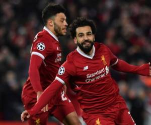 Mohamed Salah celebrando uno de los goles del Liverpool. (AFP)