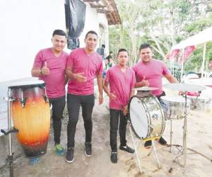 Luis Bonilla, a la izquierda, murió el domingo.