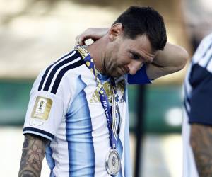La historia de Lionel Messi en las Copas del Mundo comienza con un debut impactante, prosigue por un camino tortuoso hasta alcanzar una cima en Qatar, que no ha podido volver a escalar, pese a firmar su mejor Mundial a nivel individual. Estos son los diez momentos de un relato único, que se ha alargado durante 20 años.