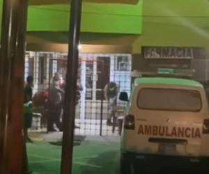 Ambas personas fueron llevadas a un centro asistencial privado pero al final uno de ellos falleció.