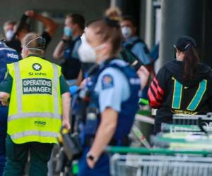 El ataque ocurrió alrededor de las 14:40 horas en un supermercado Countdown de la ciudad más grande del país, Auckland.