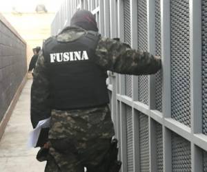 La Fuerza de Seguridad Interinstitucional (Fusina) fue la encargada del traslado de los privados de libertad.