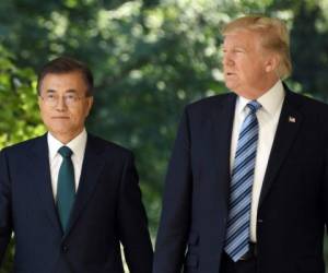 El presidente Donald Trump recibió muy buenas noticias por parte del presidente de Corea del Sur, Moon Jae-in tras su reunión con Kim Jong-Un. Foto AFP
