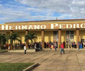 El personal de primera línea del centro hospitalario se encuentra en calamidad doméstica.