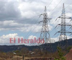 La ENEE debe pagar cada 45 días a los generadores de energía. Foto: Archivo/ EL HERALDO.