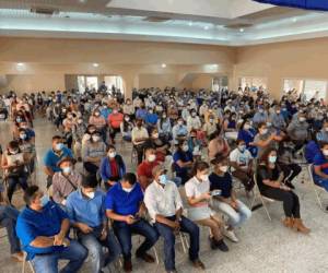 El inicio de la propaganda política en Honduras hizo que varios políticos se olvidaran del covid-19. En la mayoría de concentraciones se vio la aglomeración de las personas.