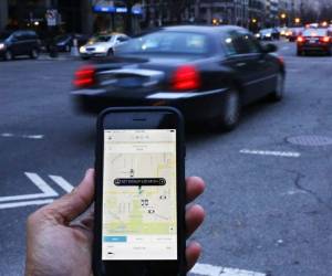 El pirateo es un nuevo golpe a la reputación de Uber, que trata de dejar atrás las acusaciones de fallas en la verificación de antecedentes penales de sus conductores y de acoso sexual dentro de la compañía. Foto AFP