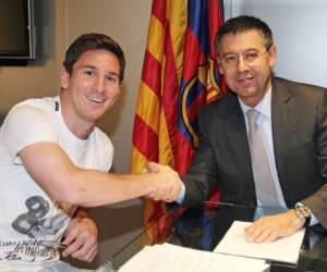 El presidente del Barça estaría pasándole toda la presión al argentino para definir su continuidad. Foto: AFP