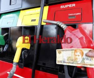 La gasolina superior acumula la tercera rebaja consecutiva, mientras que la regular suma cuatro.