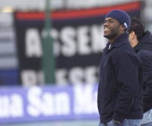 El hondureño David Suazo ha comenzado con el pie izquierdo como entrenador en Italia.