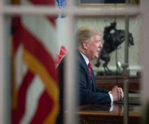 El presidente de los Estados Unidos, Donald Trump, pronuncia un discurso a la nación sobre la financiación de un muro fronterizo de la Oficina Oval de la Casa Blanca en Washington.