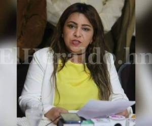 Marlen Alvarenga es la única candidata que presento su movimiento en el Partido Anticorrupción.
