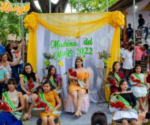 Deysi Molina Matamoros, de la aldea San Juan Bautista, fue coronada Madrina de la Feria Cultural del Mango.