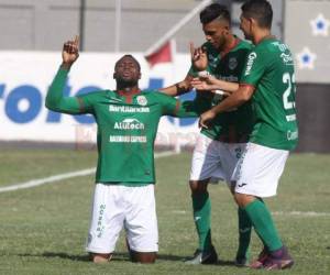 Justin Arboleda celebra el gol con el que Marathón venció 1-2 a los Lobos. Foto: Ronal Aceituno / El Heraldo.