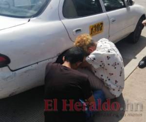 Las autoridades no dieron a conocer el nombre de los jóvenes detenidos. Fotos: Estalin Irías / EL HERALDO.