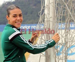 Melissa Pastrana inició su carrera profesional el 8 de julio del 2010, dirigiendo su primer partido entre dos clubes de Liga: el Honduras-Olimpia por la Supercopa. Foto: El Heraldo / OPSA