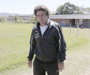 El técnico merengue considera que no hubo mala intención de Ever Alvarado en la acción en que se lesionó Acosta.