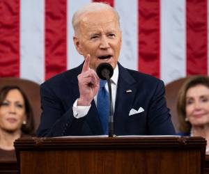 “Si queremos promover la libertad y la justicia, necesitamos asegurar la frontera y arreglar el sistema de inmigración”, afirmó Biden.