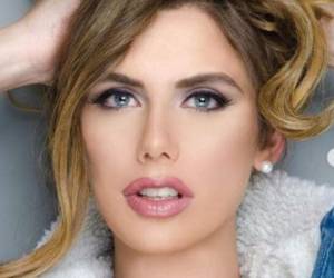 Será la primera mujer transexual española en participar en el certamen de belleza más importante del mundo. Foto cortesía Instagram @angelaponceofficial
