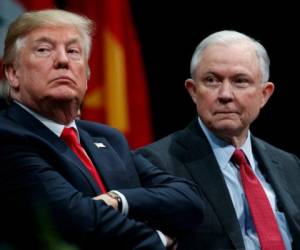 El secretario estadounidense de Justicia Jeff Sessions fue interrogado por varias horas por el fiscal especial Robert Mueller. foto: AP