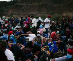 El reporte urge a la rápida suspensión de estos pactos 'para restaurar el liderazgo de Estados Unidos en la defensa del derecho a buscar asilo y en la protección de los refugiados'. Foto: AFP