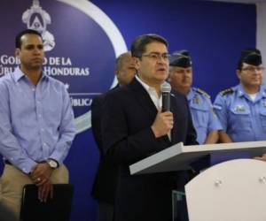 El presidente Juan Orlando Hernández dio una conferencia de prensa sobre los hechos donde murieron cuatro personas el 17 de agosto afuera del Estadio Nacional. Foto: Cortesía