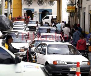Tegucigalpa es una ciudad con distribución vial no rectilínea. Fotos: Marvin Salgado-Alex Pérez/EL HERALDO