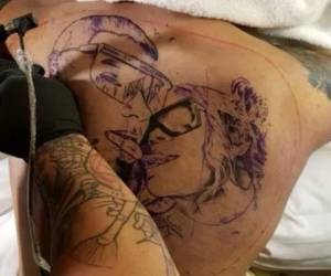 Muchos de sus seguidores quedaron impresionados con el tatuaje. Foto cortesía Instagram @anuel_2blea