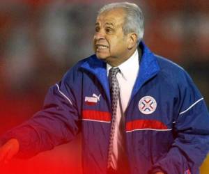 El entrenador Aníbal Ruíz cuando era entrenador de la Selección de Paraguay en el Mundial de Alemania 2006.