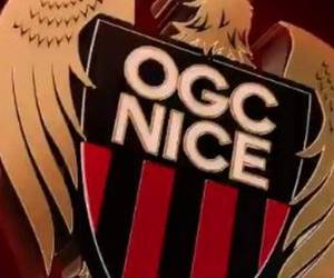 El equipo entrenado por Patrick Vieira esperaba el resultado de las finales de las Copas nacionales para saber su futuro europeo. Foto: AFP.