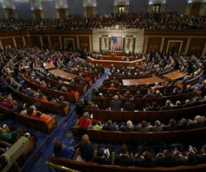 Un grupo de senadores debe presentar este lunes un texto que se apega al plan lanzado en enero por el presidente Donald Trump para reformar el sistema migratorio. Foto: Agencia AFP